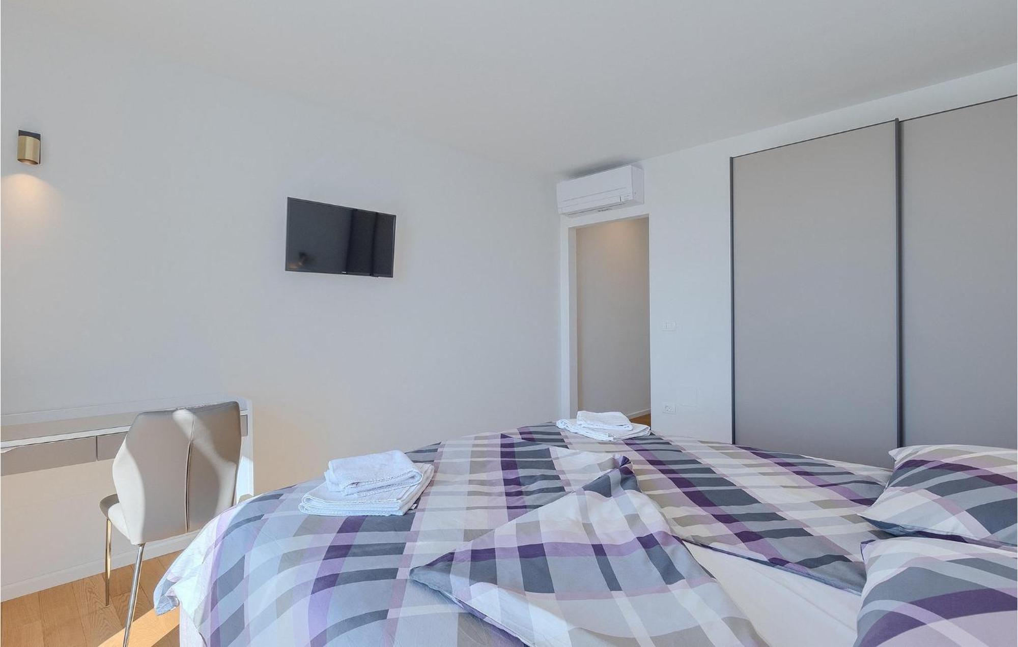 Bijela Kuca Holiday home